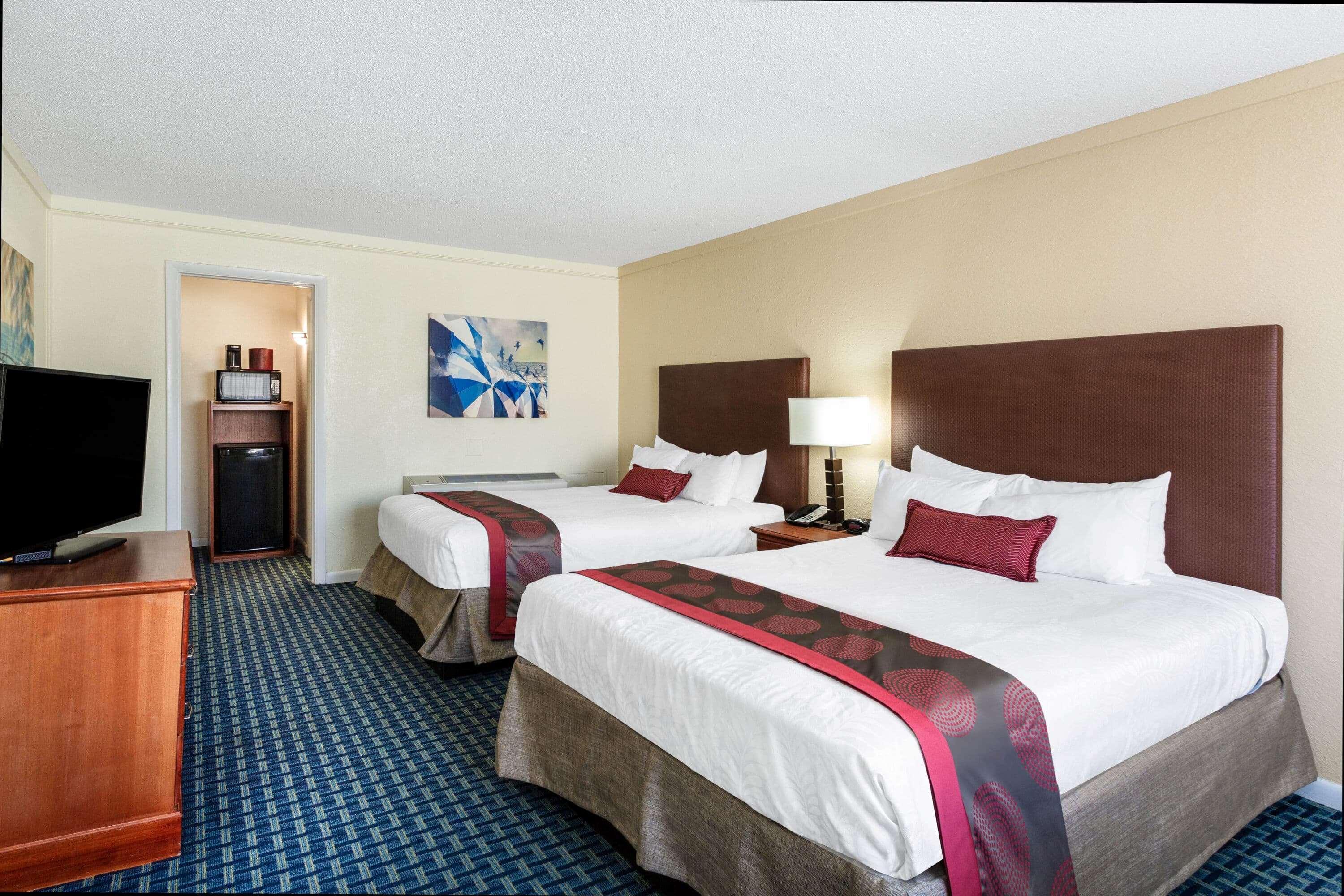 Ramada By Wyndham Hotel 3*