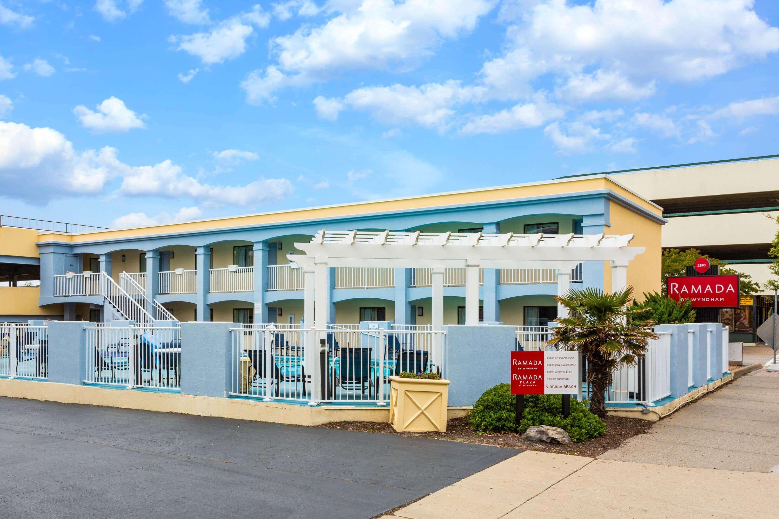 Hotel Ramada By Wyndham Virginia Beach